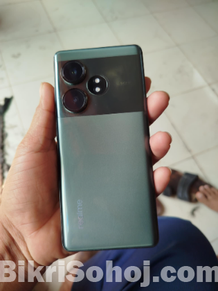 Realmi gt 6t.  8.256